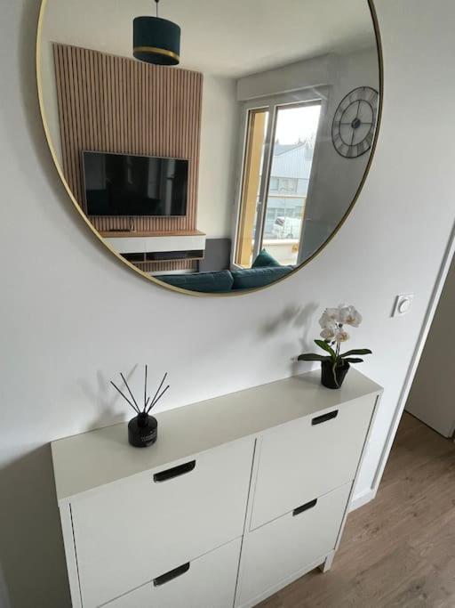 Superbe T2 Proche De La Gare Rer Tgv Massy Palaiseau Appartement Buitenkant foto