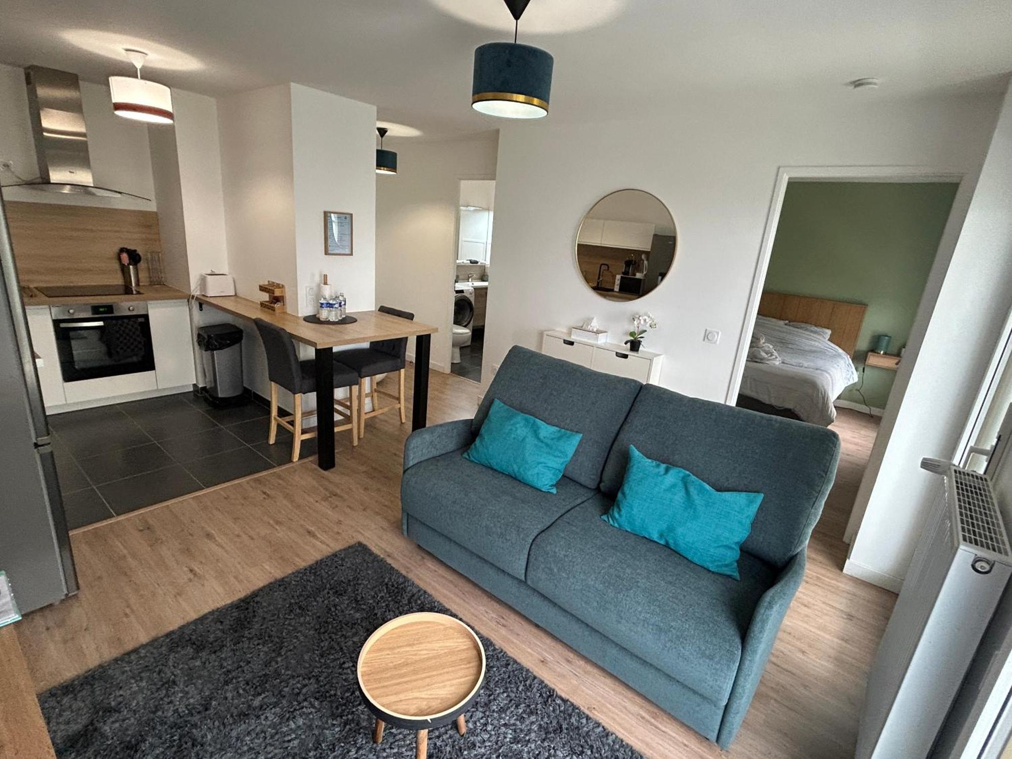 Superbe T2 Proche De La Gare Rer Tgv Massy Palaiseau Appartement Buitenkant foto